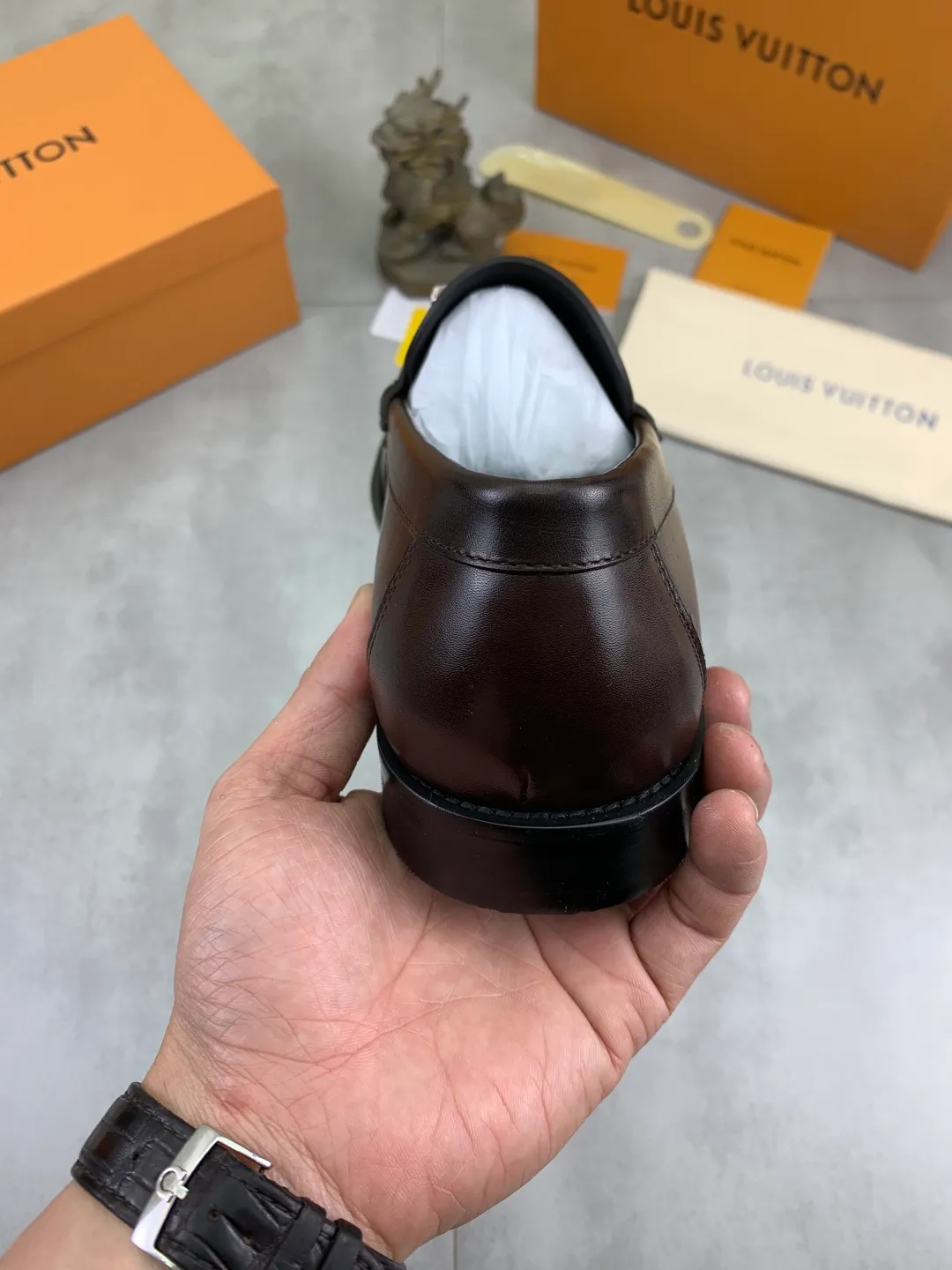Men's men's shoes 💰P542 New style 💶[LOUIS VUITTON] Water-dyed Niuli Original order New style 🍀LV Louis Vuitton *——Top version of LV classic leather shoes! Made of imported original calfskin, original leather side strips and wear-resistant high-end rubber outsole! High quality products! Color: 3️⃣optional Size: 38-44 (45 customized)